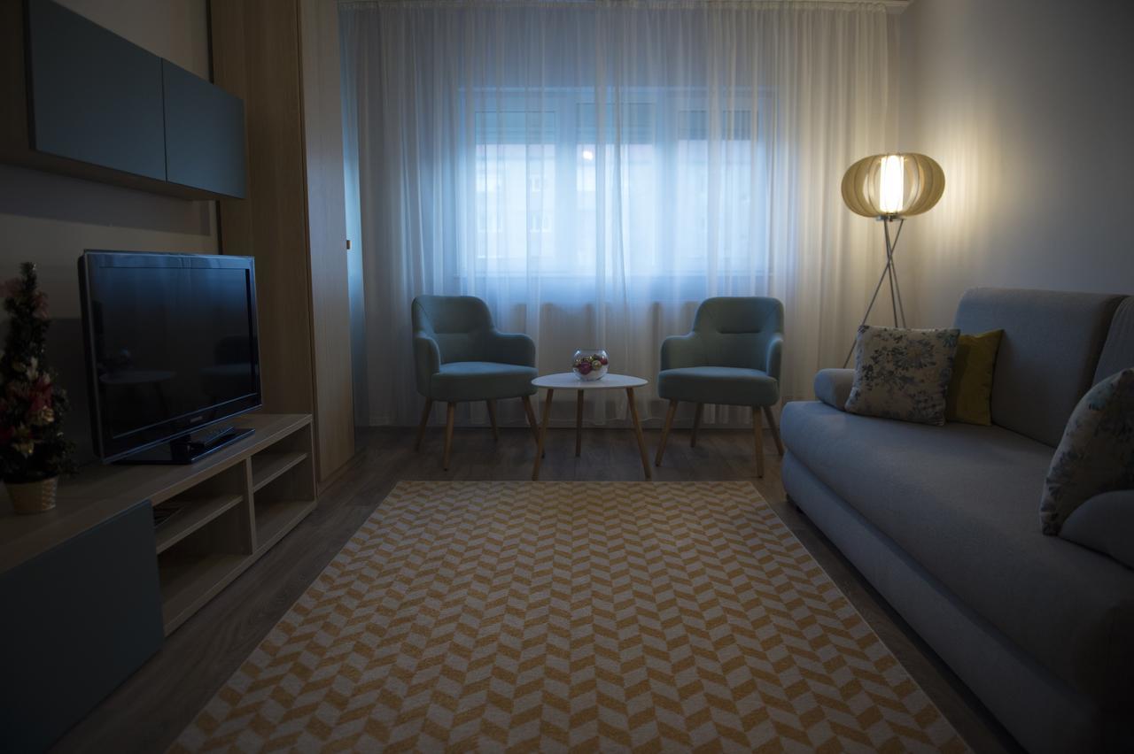 Smp Apartment 2 ทิมิชัวรา ภายนอก รูปภาพ